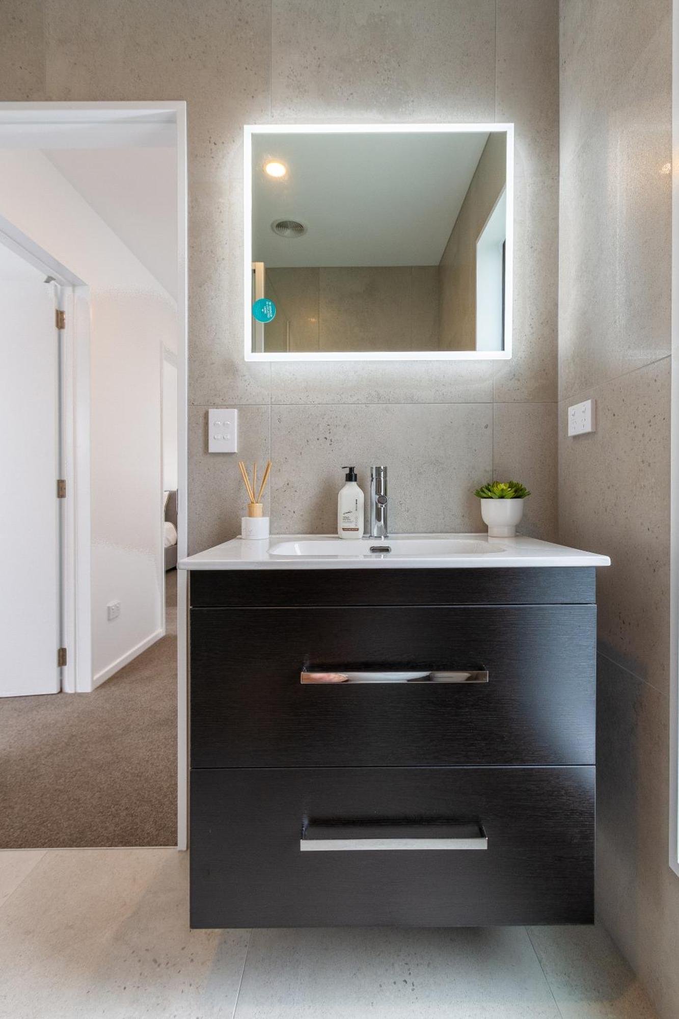 2Br Townhouse: Cosy, Close To City, Car Park Christchurch Exterior foto